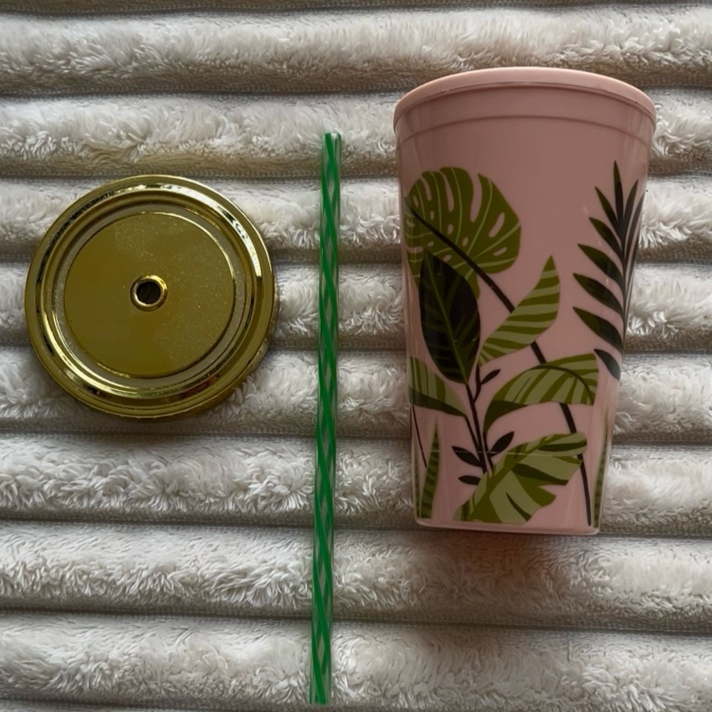 Leafy Green and Cream Tumbler with Straw - Picture 8 of 8
